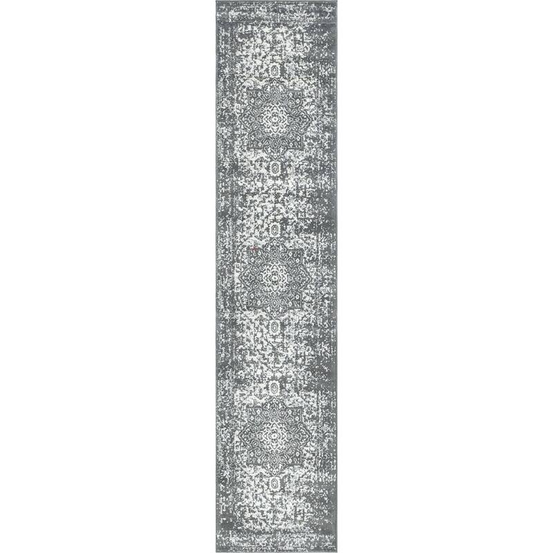 Traditional Brenda Collection Area Rug