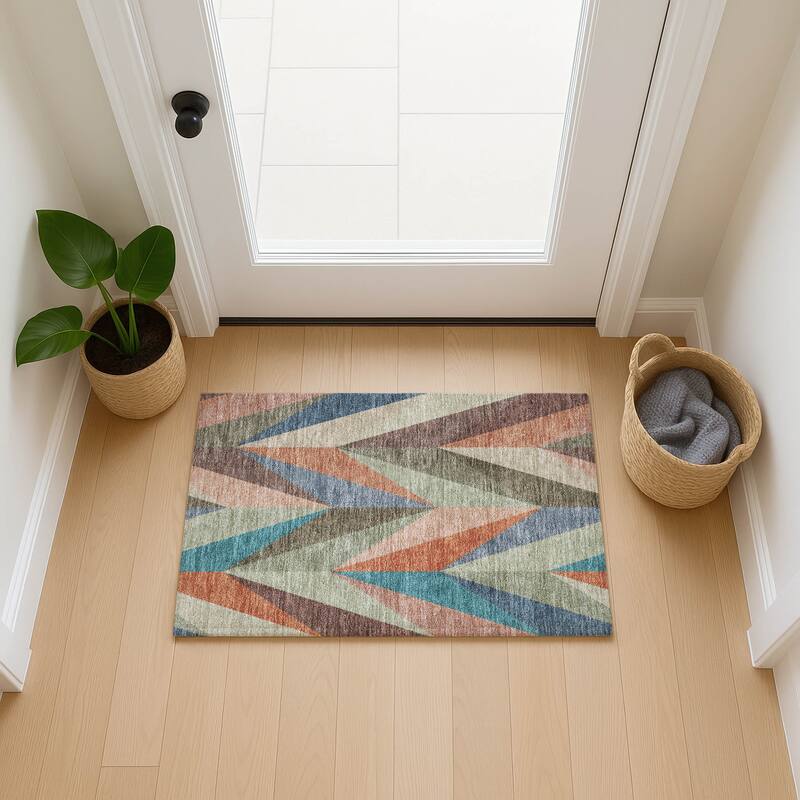 Machine Washable Indoor/ Outdoor Modern Chevron Chantille Rug