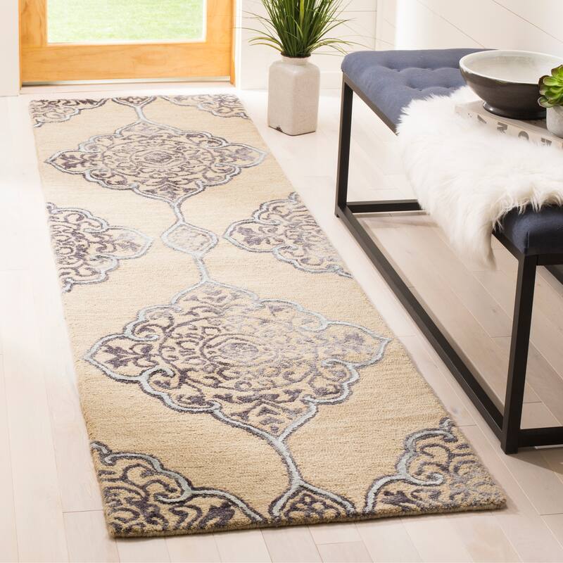 SAFAVIEH Handmade Dip Dye Emeteria Medallion Wool Rug - 2'3" x 8' Runner - Beige/Blue