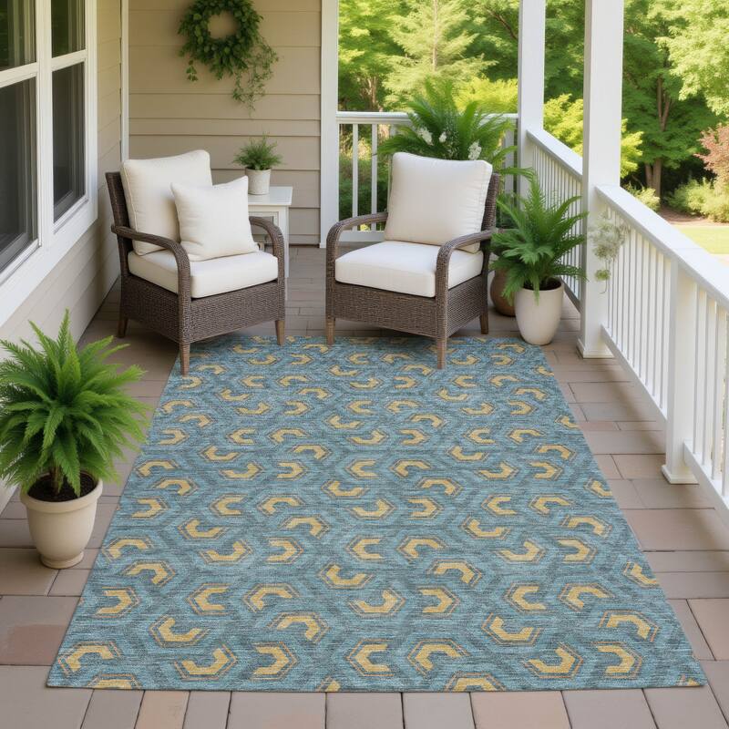 Machine Washable Indoor/ Outdoor Modern Zoa Chantille Rug