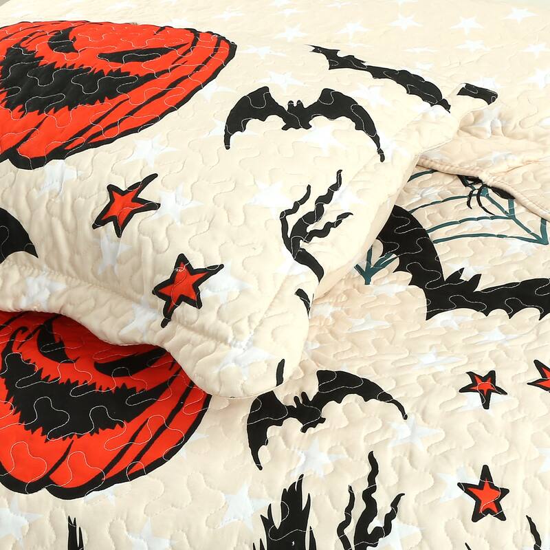 Twin/Full Size Halloween Themed Quilt Bedspread Set Pumpkins, Black Cats, Bats, Haunted Houses ME503
