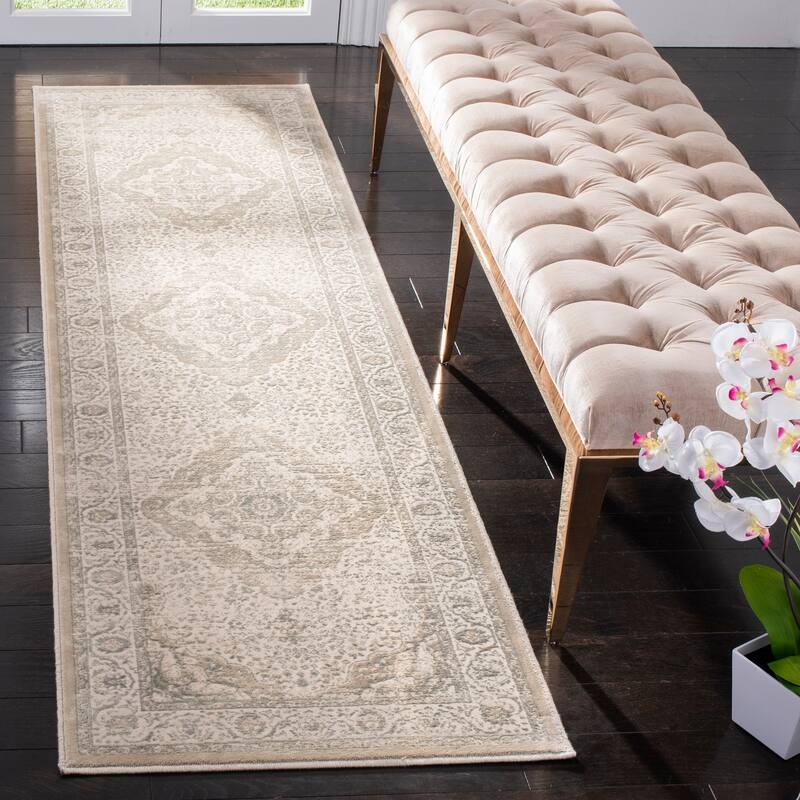 SAFAVIEH Noble Rakhi Modern Oriental Polyester Rug