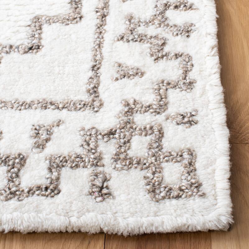SAFAVIEH Handmade Casablanca Shag Kika Wool Rug