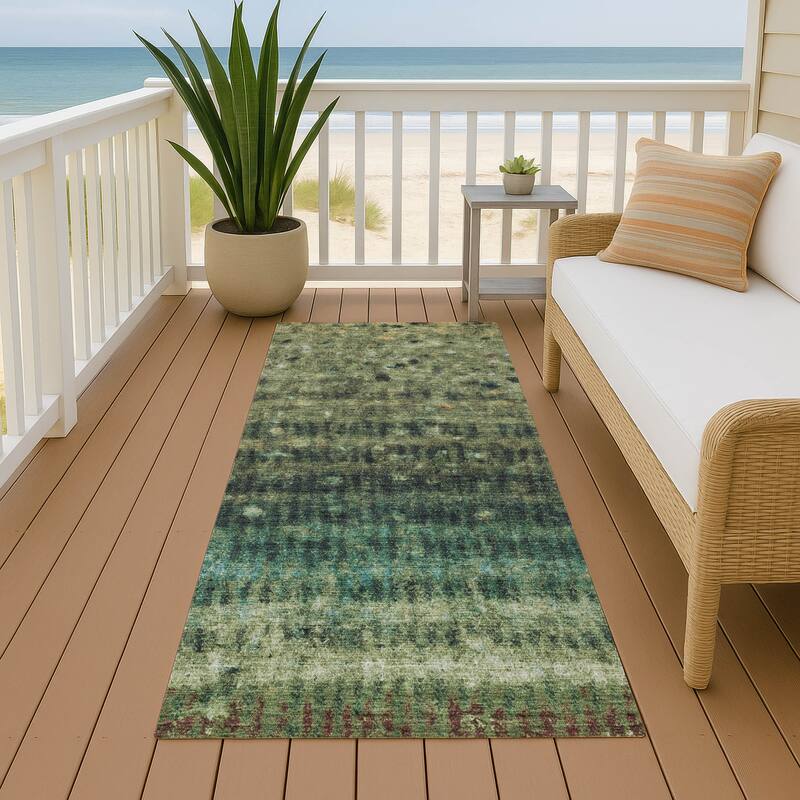 Machine Washable Indoor/ Outdoor Abstract Ombre Chantille Rug - Fern - 2'3" x 7'6"