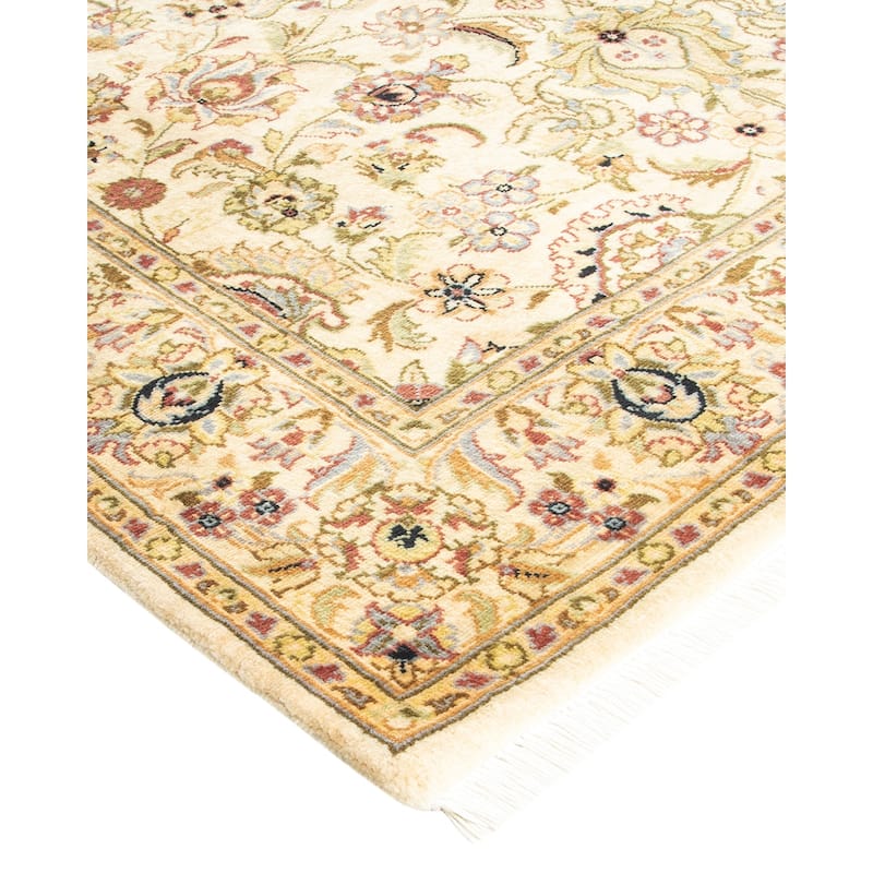 Overton Handknotted Wool Traditional Oriental Ivory Area Rug - 4' x 6'