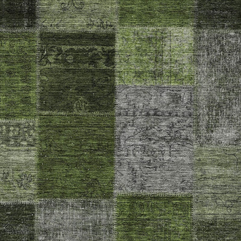 HomeRoots Patchwork Transitional Rectangle Outdoor Rug
