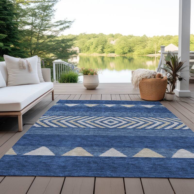 Machine Washable Indoor/ Outdoor Global Boho Chantille Rug