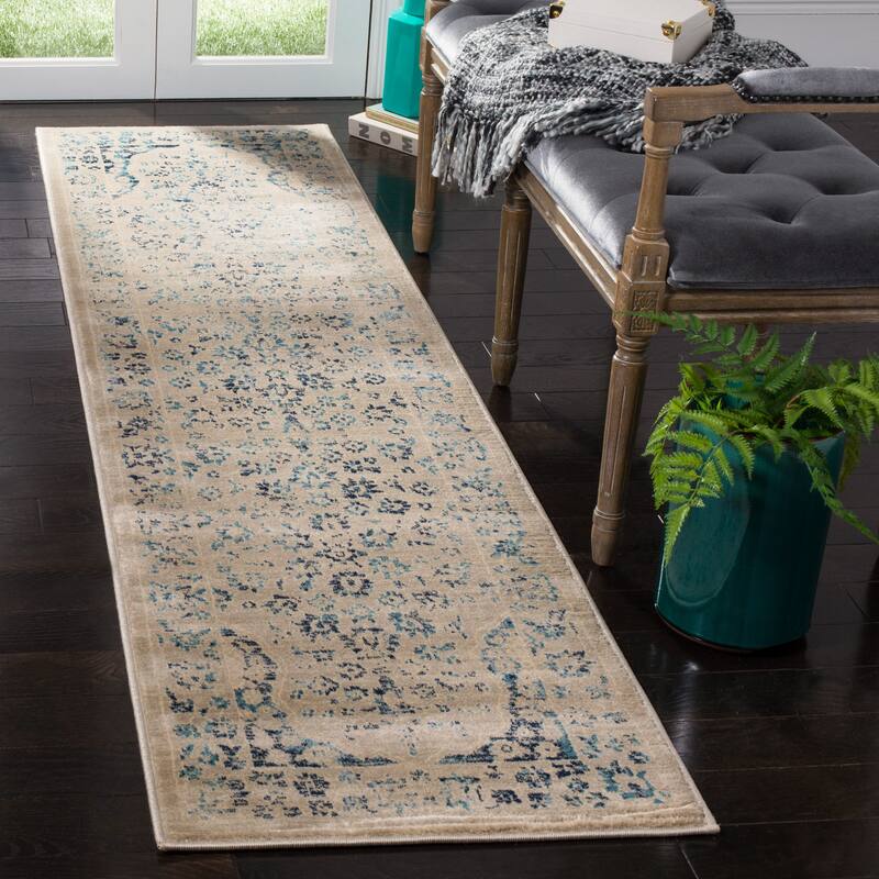 SAFAVIEH Evoke Suzie Distressed Vintage Boho Rug