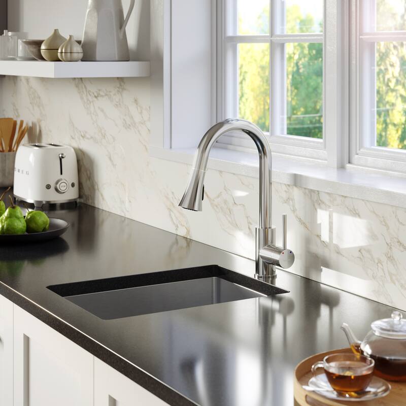 Karran Weybridge Single-Handle Pull-Down Sprayer Kitchen Faucet