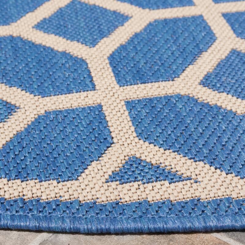 SAFAVIEH Beach House Annemari Indoor/ Outdoor Waterproof Patio Backyard Rug