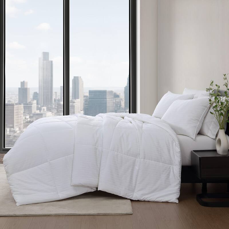 Vera Wang Signature White Cotton Utility Comforter