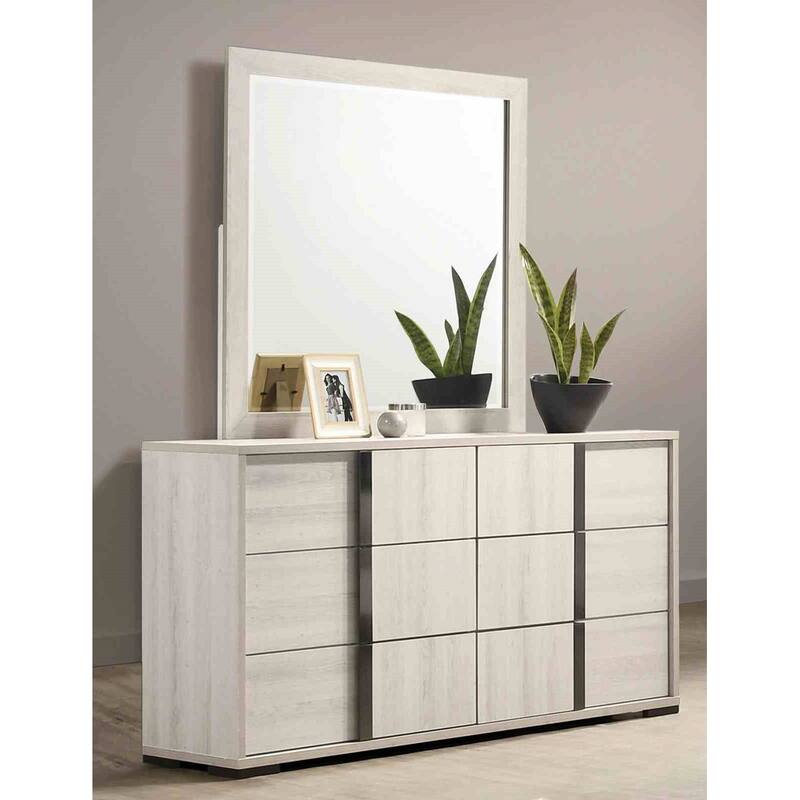 Sleek Contemporary White Wash Bedroom Furniture Set with LED Lighting