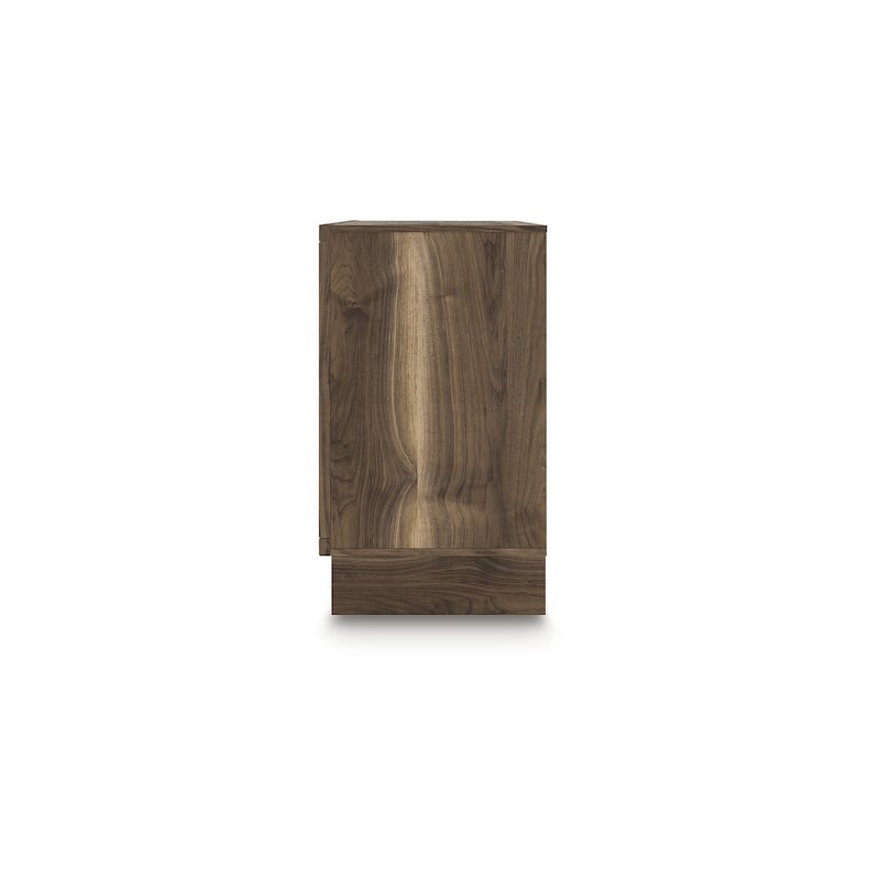 Signature Design by Ashley Darcalli Brown Dresser
