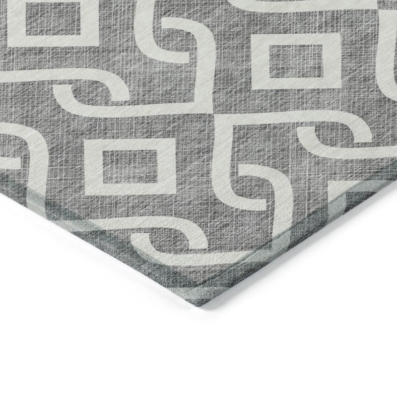 HomeRoots Geometric Transitional Rectangle Outdoor Rug