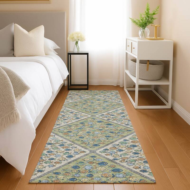 Machine Washable Indoor/ Outdoor Diamond Fish Chantille Rug