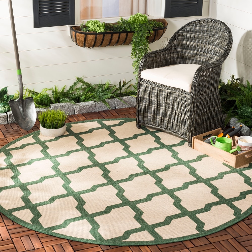SAFAVIEH Beach House Petrona Indoor/ Outdoor Waterproof Patio Backyard Rug