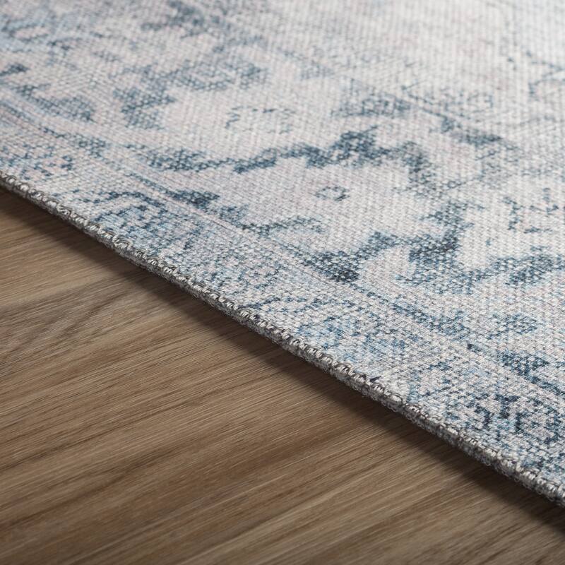 Addison Kensington Casual Medallion Non-skid Area Rug