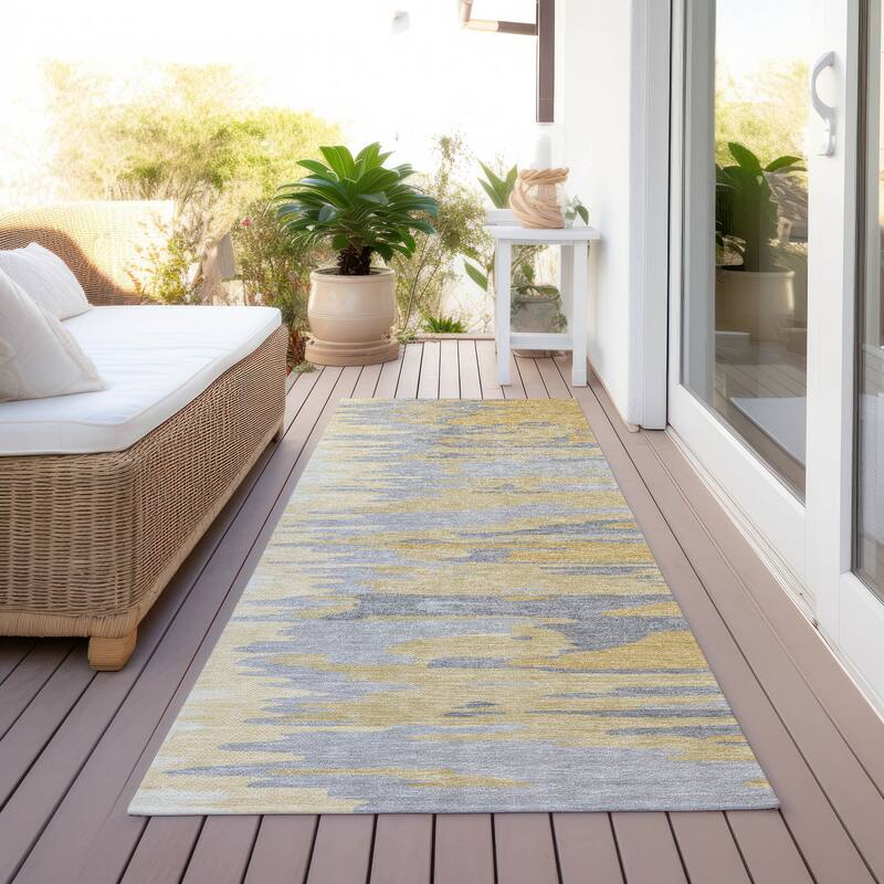 Machine Washable Indoor/ Outdoor Brushstrokes Ombre Chantille Rug