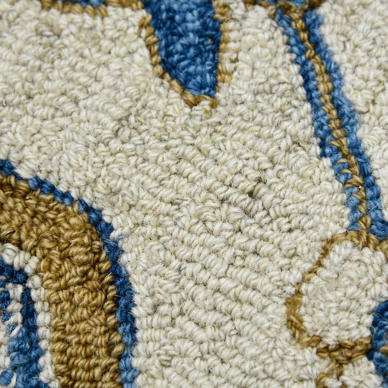 Romesha Pecos Hand-Hooked Wool Area Rug
