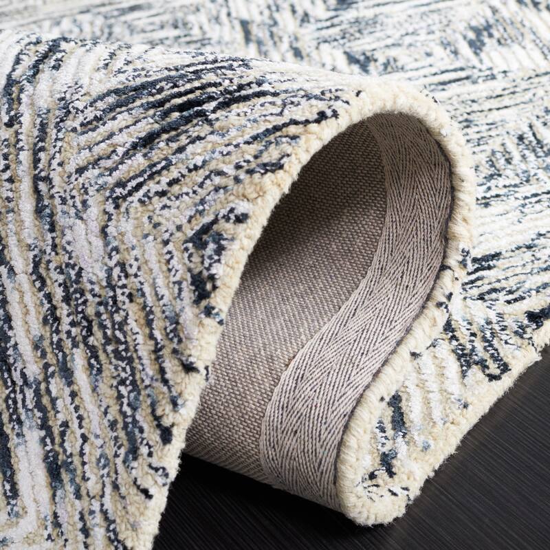 SAFAVIEH Handmade Soho Deja Modern Rug