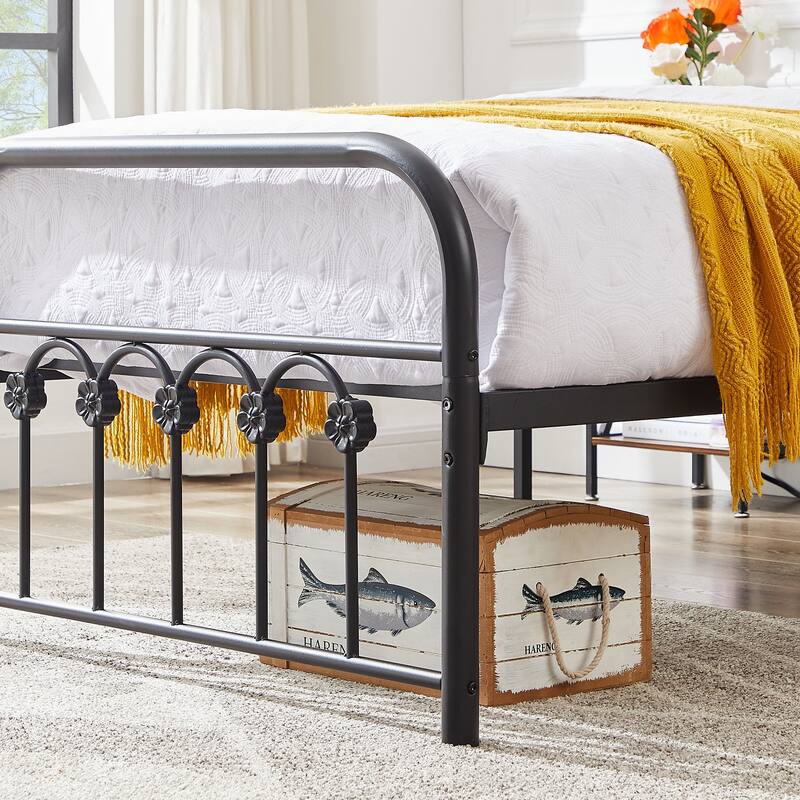 VECELO Industrial Metal Platform Bed Frame with Headboard Twin/Full/Queen/King Size Bed