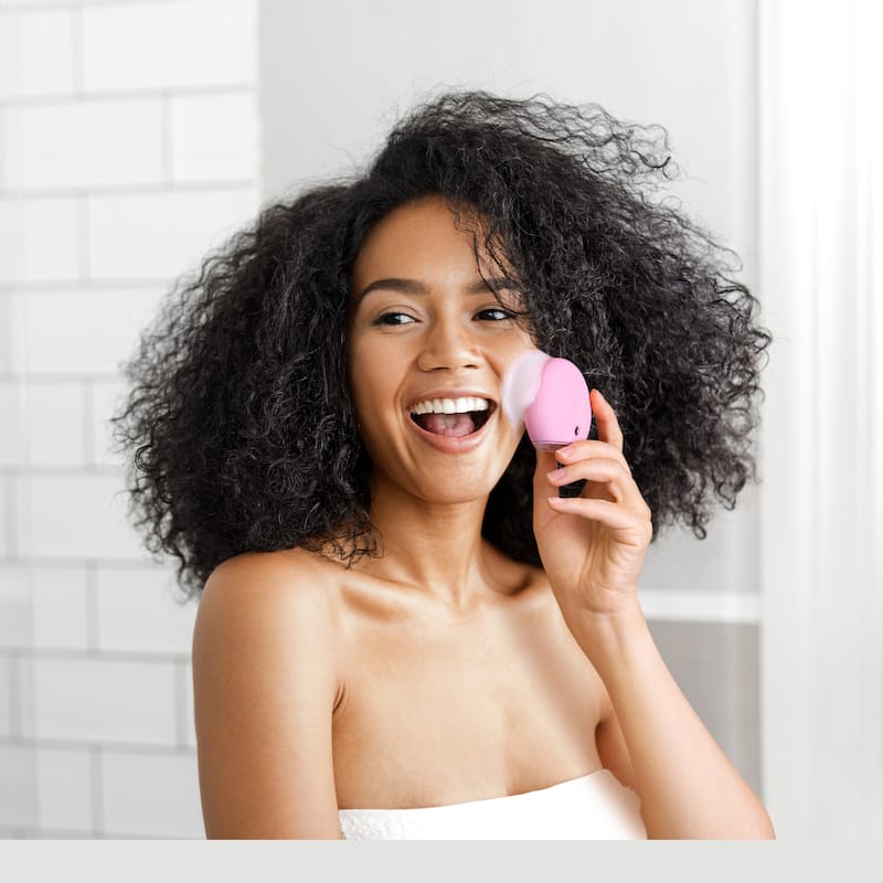 LUNA 4 Play Facial Cleansing Massager