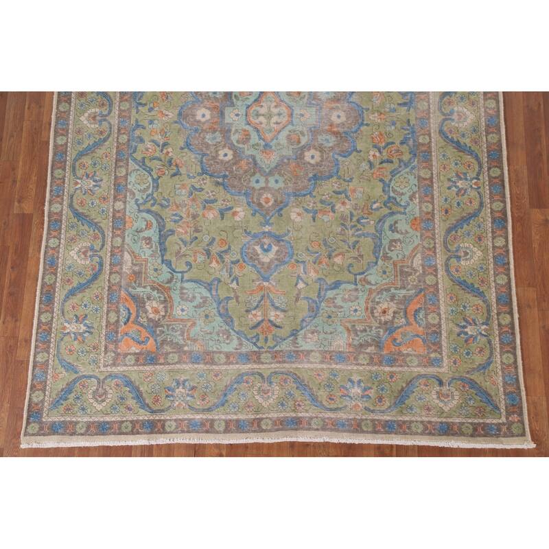 Hand Knotted Oriental 100% Wool Carpet Traditional Medallion Green Tabriz Area Rug - 9' 5'' X 6' 7''