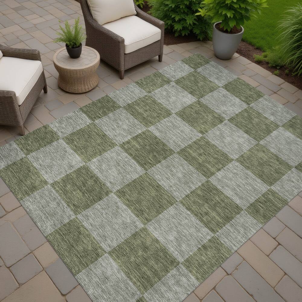 Machine Washable Indoor/ Outdoor Modern Checker Chantille Rug