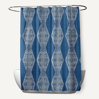 71 x 74-inch Pyramid Stripedd Geometric Print Shower Curtain