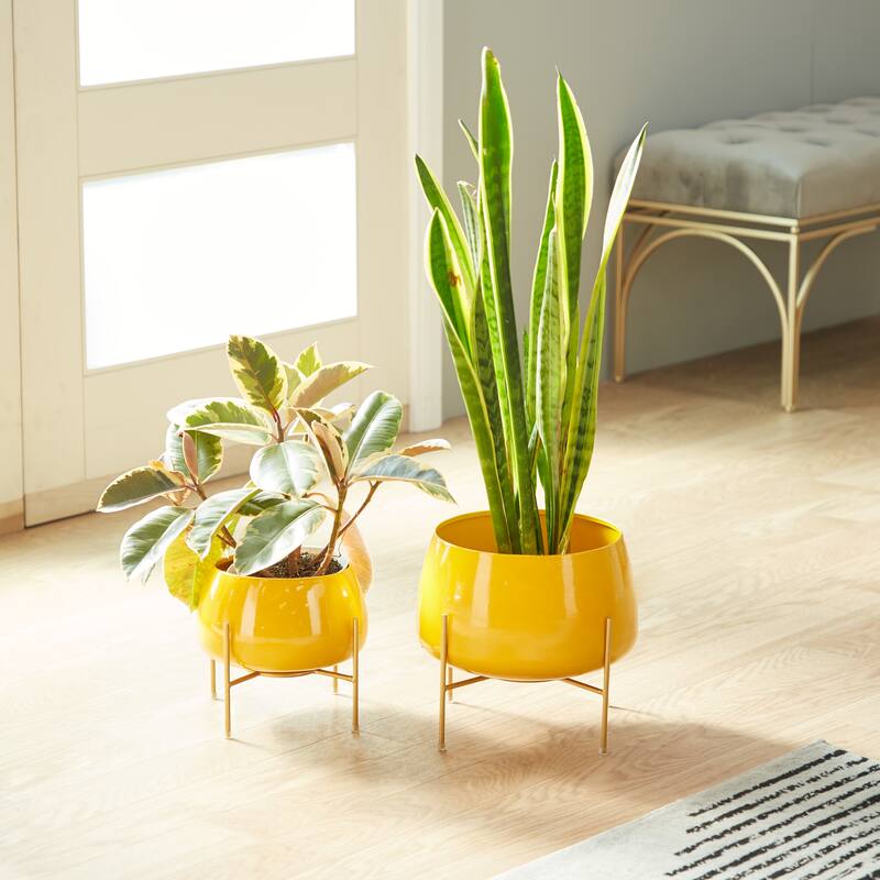 Iron Contemporary Planter (Set of 2) - 8' x 10' - Yellow