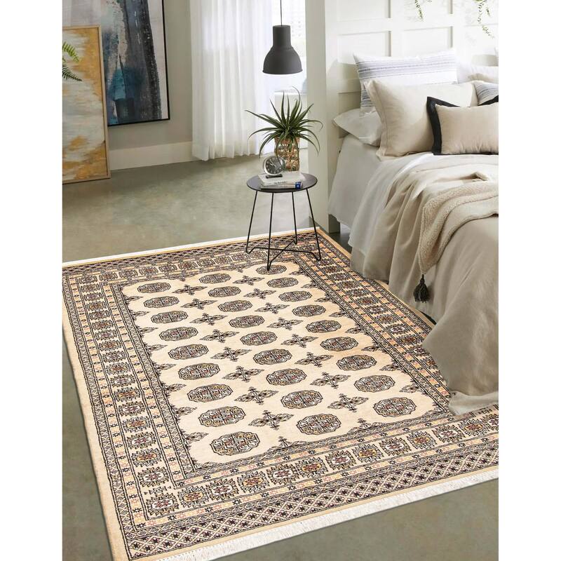 ECARPETGALLERY Hand-knotted Peshawar Bokhara Beige Wool Rug - 4'8 x 6'8