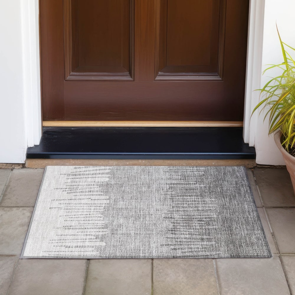 Machine Washable Indoor/Outdoor Modern Ombre Chantille Rug