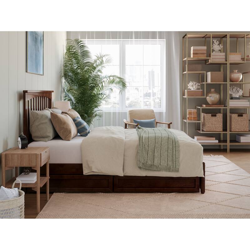Everett Platform Bed with Panel Footboard and Storage Drawers