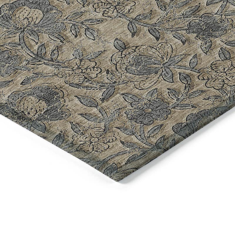 HomeRoots Floral Transitional Rectangle Outdoor Rug