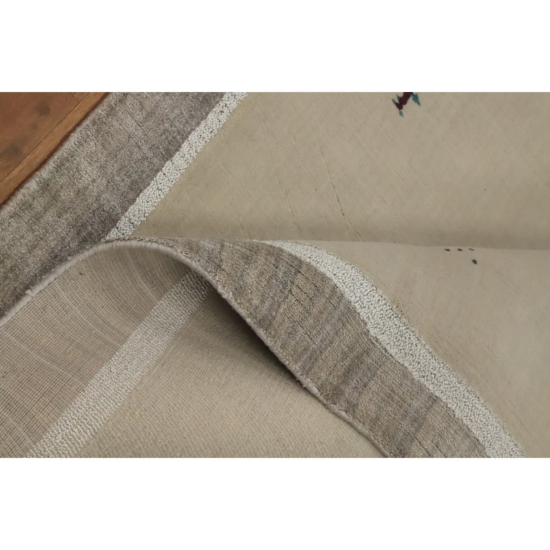 Hand Knotted Oriental 100% Wool Carpet Tribal Animal Pictorial Beige & Ivories Gabbeh Area Rug - 7' 10'' X 5' 5''