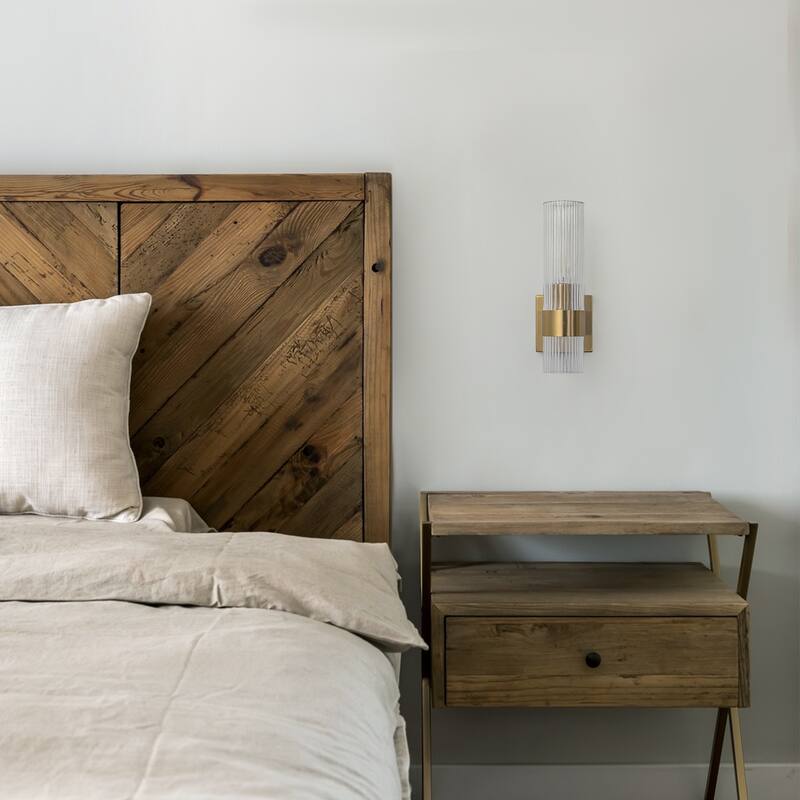 1-Light Modern Wall Sconce with Ribbed Glass Shade