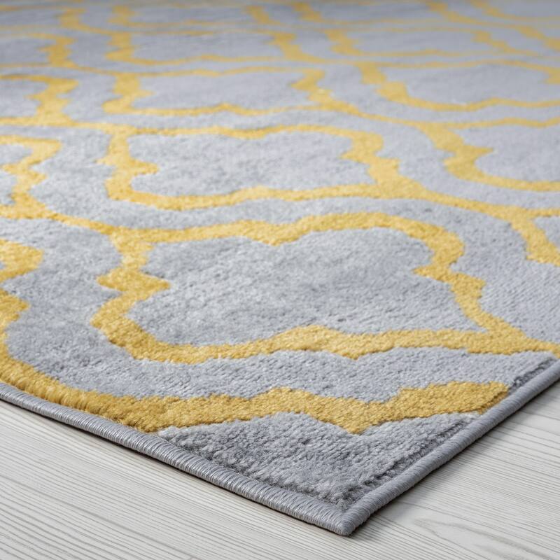 Wyman Farmhouse Geometric Indoor Area Rug