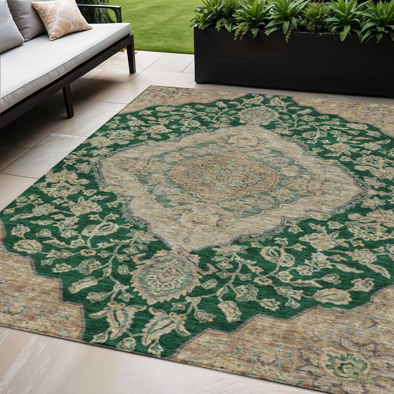 HomeRoots Oriental Traditional Rectangle Outdoor Rug - 5' X 8'