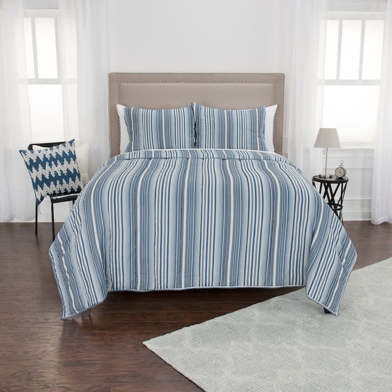 The Brady Blue Hand Quilted Cotton 3-Piece Quilt Set