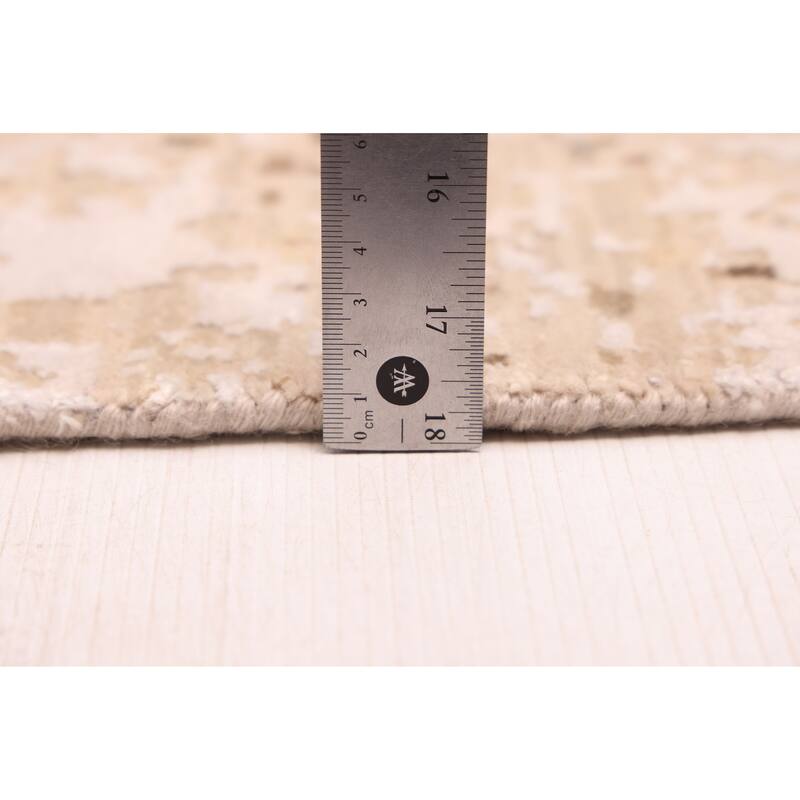 ECARPETGALLERY Hand-knotted Legacy Beige Silk, Wool Rug - 2'6 x 10'2