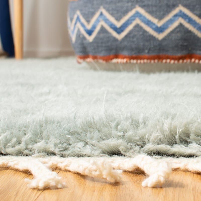 SAFAVIEH Hand-knotted Casablanca Shag Seva Tribal Wool Rug
