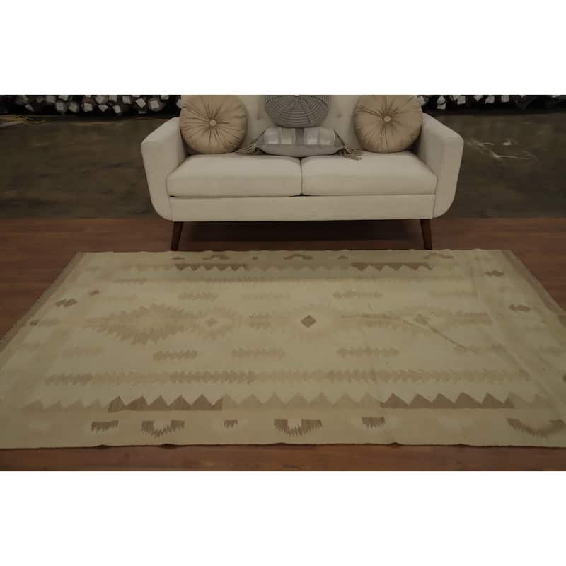 Hand Woven Oriental 100% Wool Carpet Southwestern Tribal Beige & Ivories Kilim Area Rug - 7' 10'' X 4' 9''
