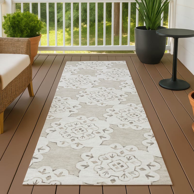 Machine Washable Indoor/ Outdoor Global Motif Chantille Rug - Beige - 2'3" x 7'6"