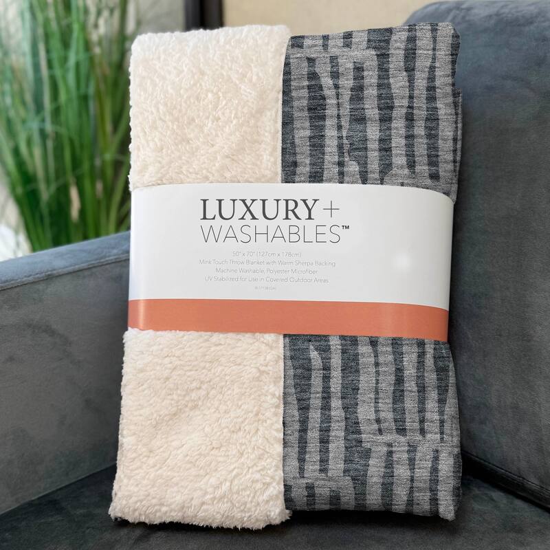 Premium Machine Washable Contemporary Geo Sherpa Throw Blanket