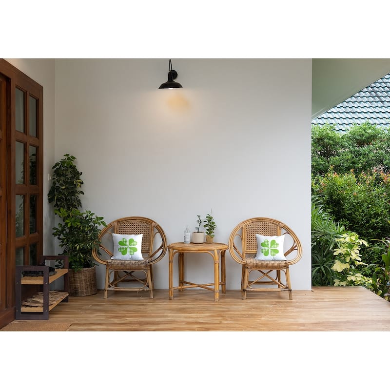 Checkered Clover Indoor/Outdoor Throw Pillow