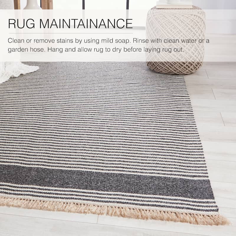 Strand Indoor/ Outdoor Striped Area Rug
