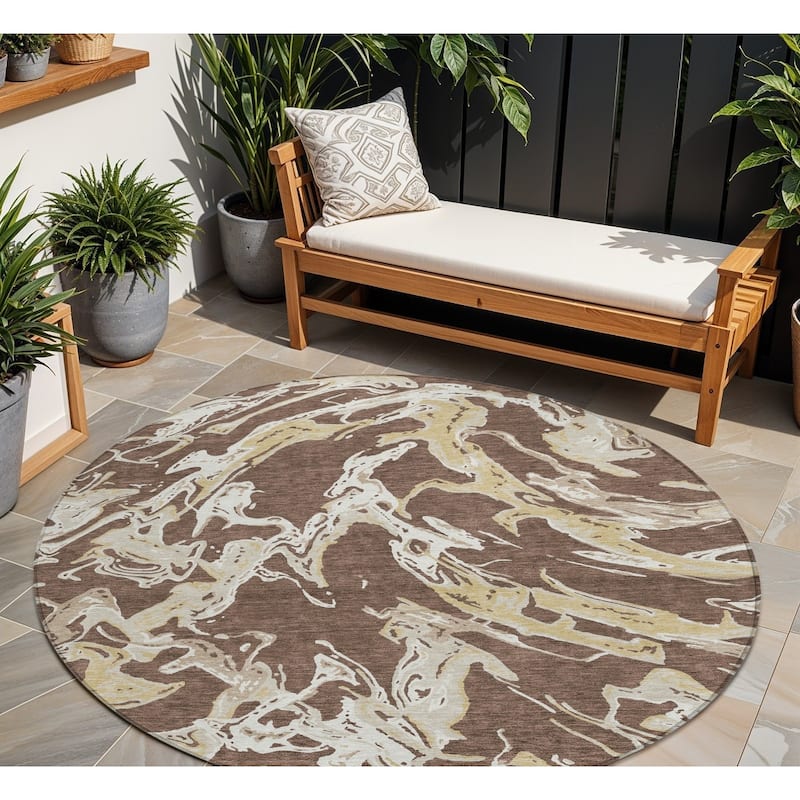 HomeRoots Abstract Transitional Rectangle Outdoor Rug - 8' Round