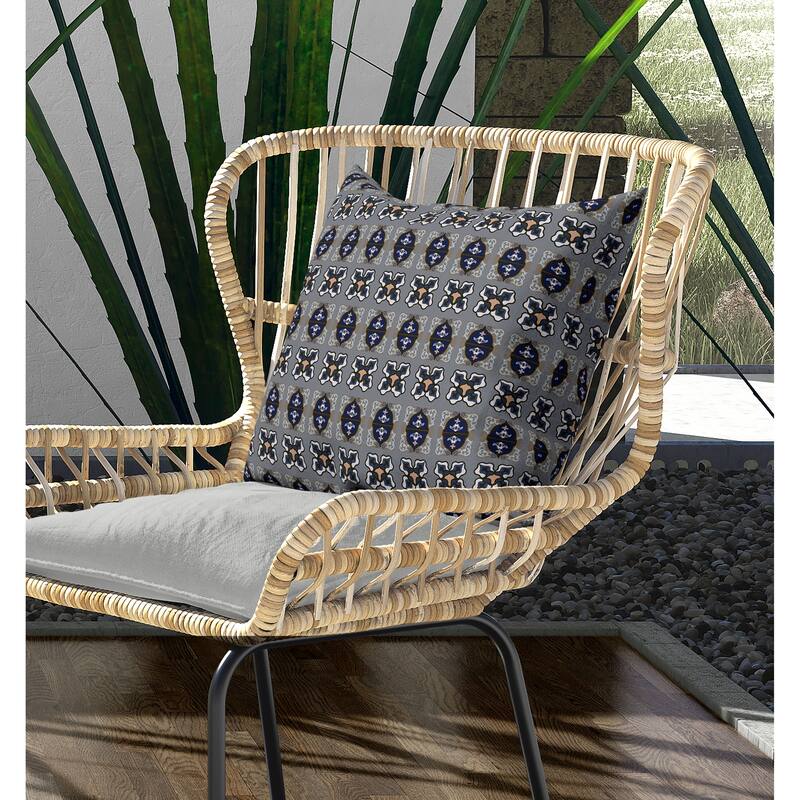 Darbari Dynasty Indoor/Outdoor Reversible Throw Pillow Blue and Gray