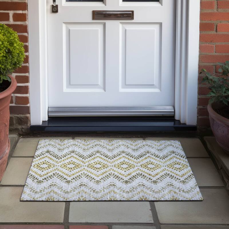 Machine Washable Indoor/ Outdoor Chantille Boho Global Rug