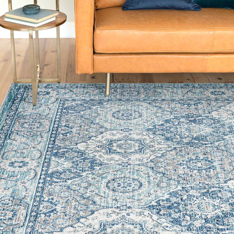 Esplanade Traditional Border Indoor Area Rug - 5'3'' x 7'7'' - Navy/Cream